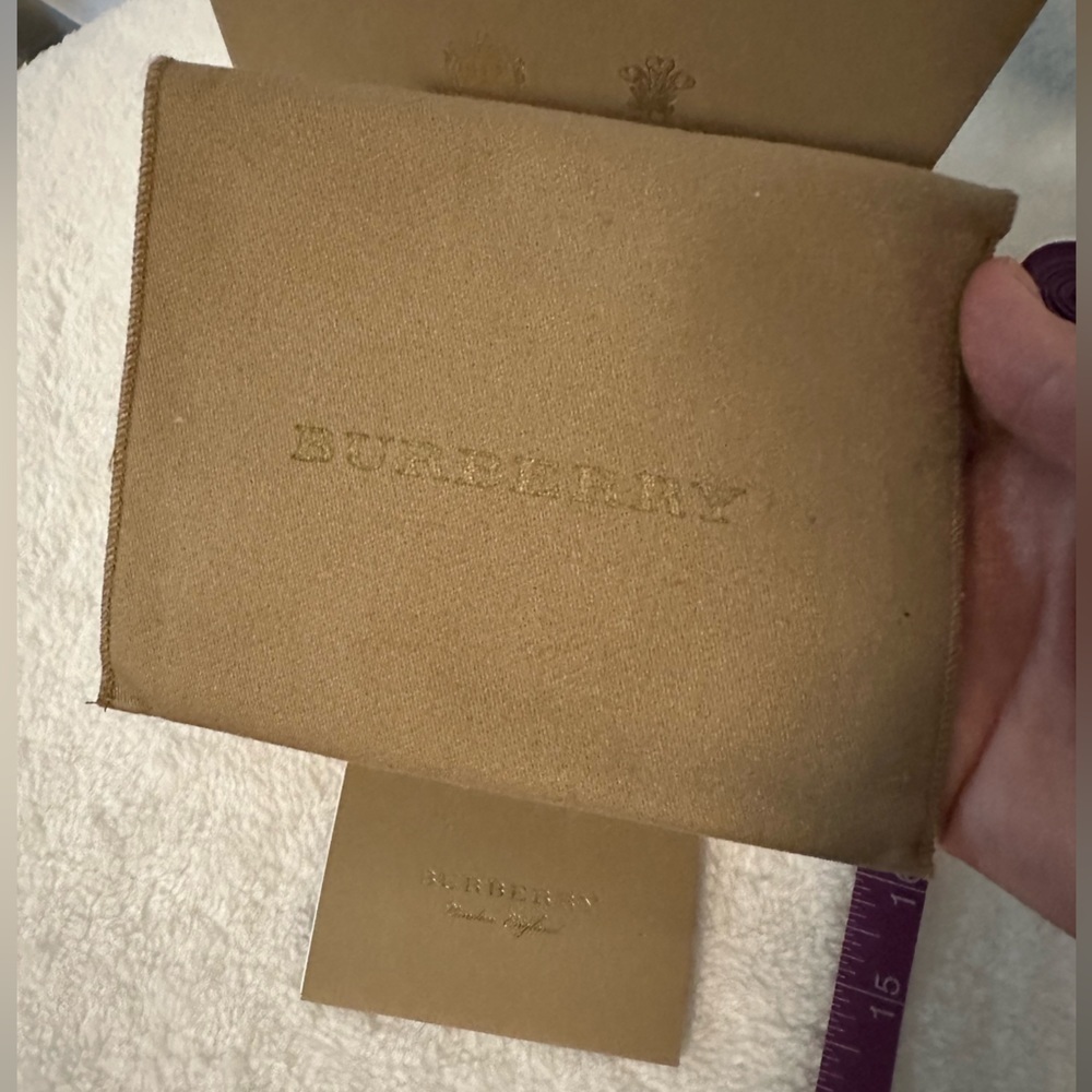 Burberry Wallet BOX and DUST BAG - Picture 3 of 9